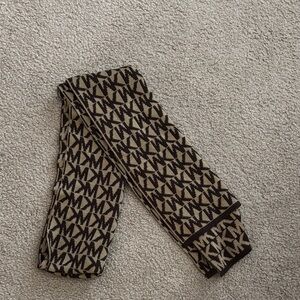 MICHAEL Michael Kors Black and Tan Monogram scarf
